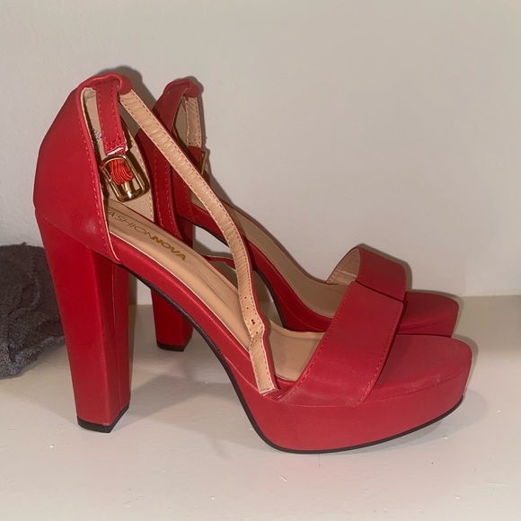 Fashion Nova red heels - Picture 3 of 5
